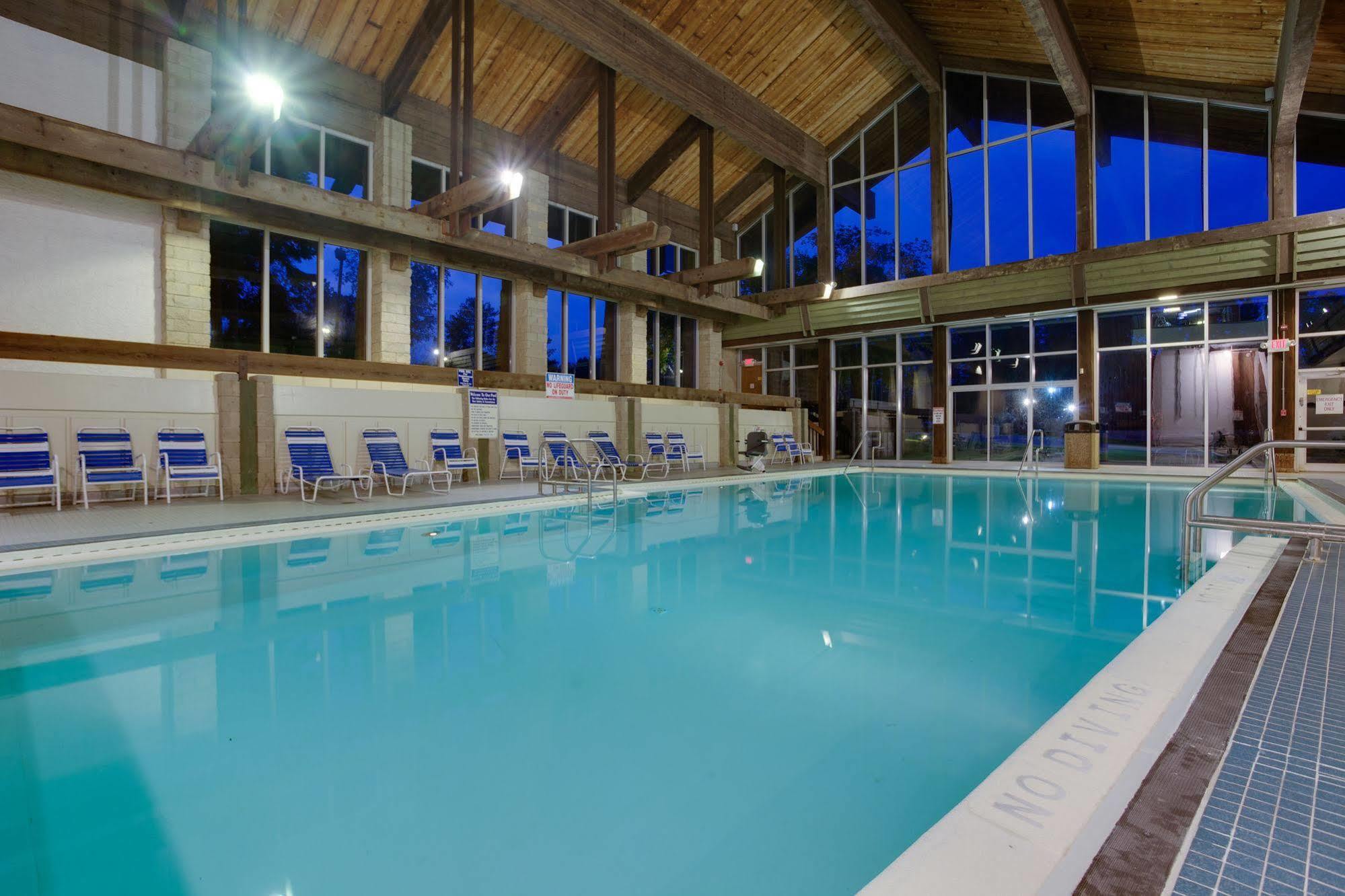 Salt Fork State Park Lodge And Conference Center Cambridge Exterior foto